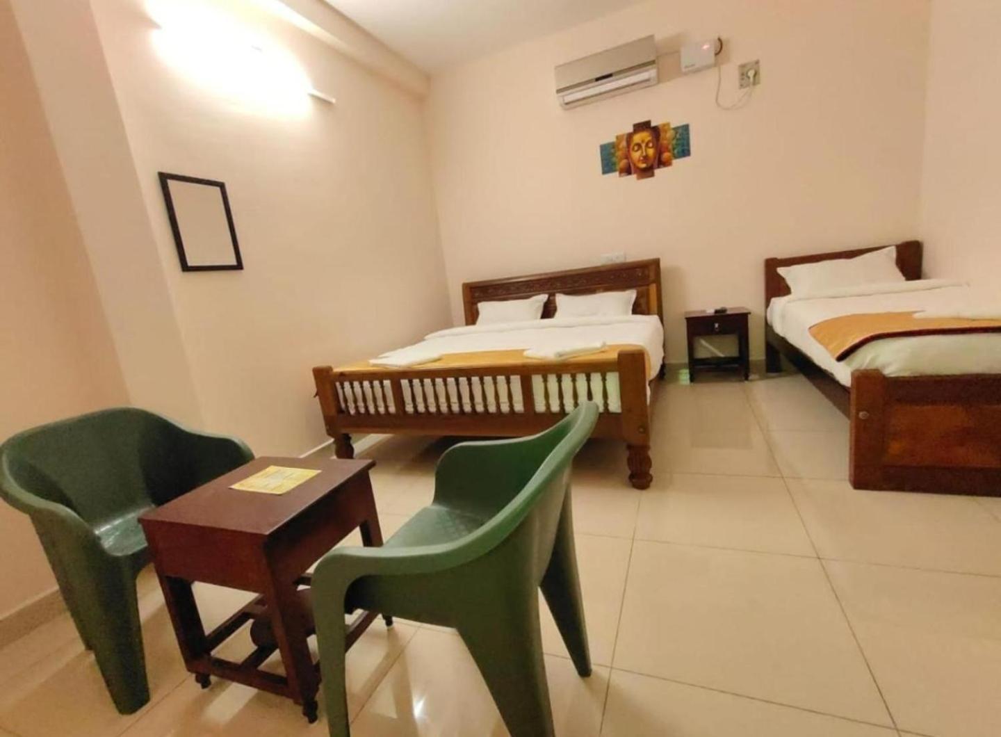 פונדיצ'רי Township Residency Inn מראה חיצוני תמונה
