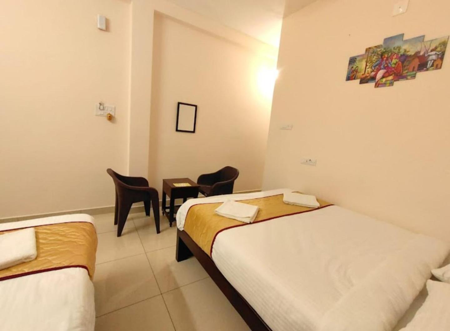 פונדיצ'רי Township Residency Inn מראה חיצוני תמונה