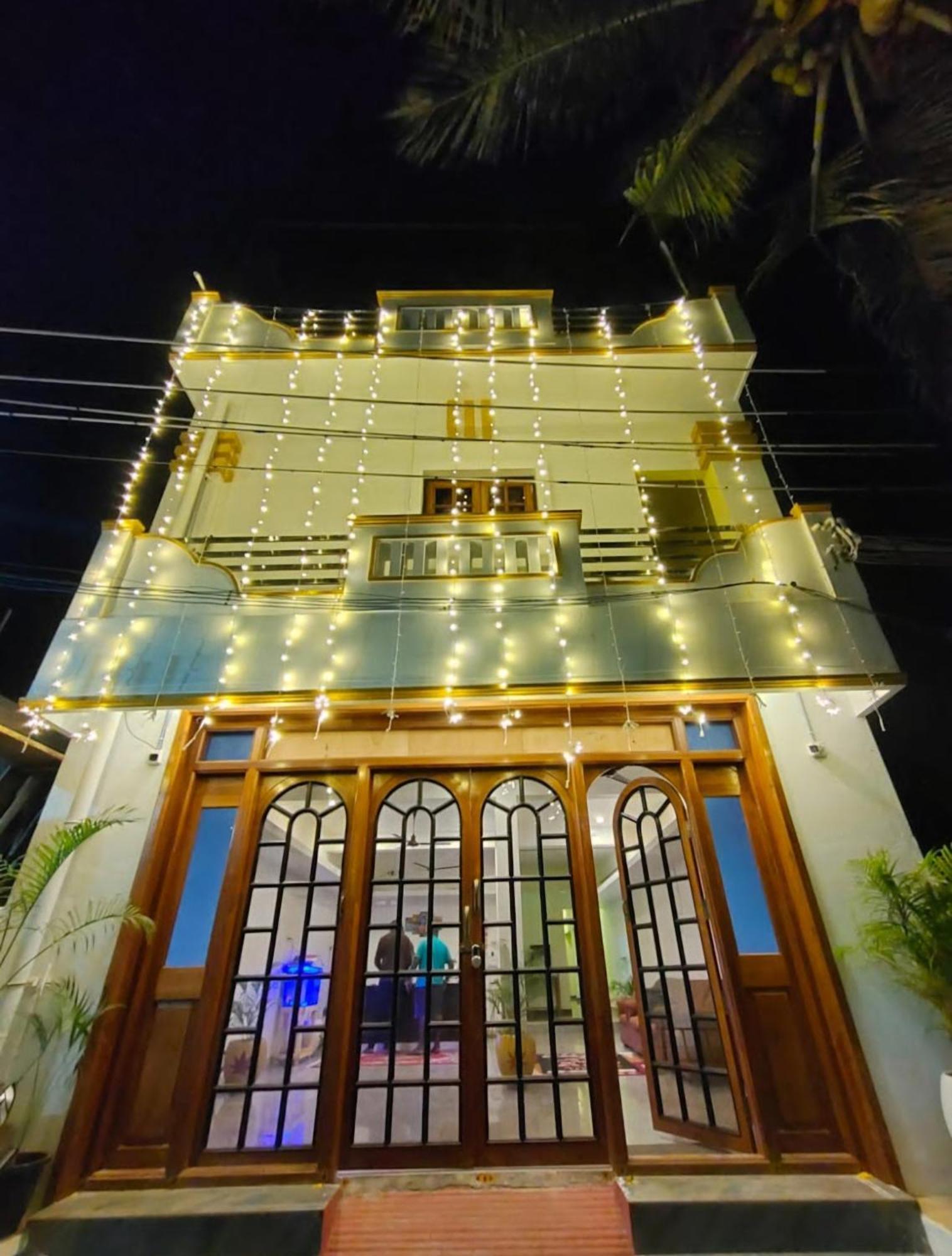 פונדיצ'רי Township Residency Inn מראה חיצוני תמונה